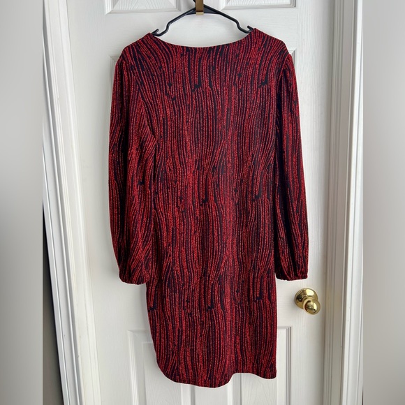 Red & Black Cocktail dress with sleeves - Picture 3 of 4